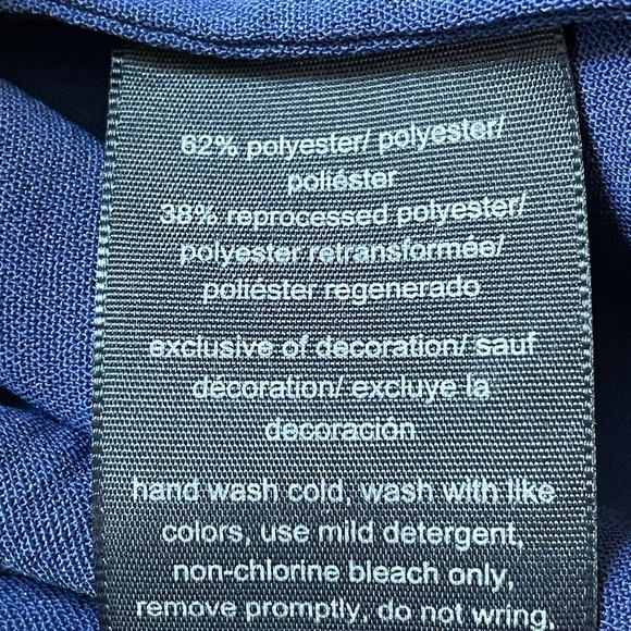 TOMMY HILFIGER
Women's Roll-Tab-Sleeve Button-Down Emblem Shirt - Picture 14 of 15